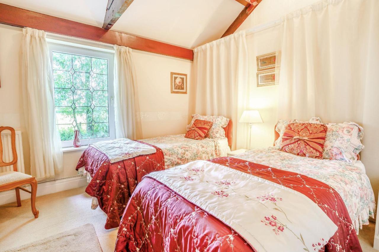 Ash Cottage คลานท์วิท เมเจอร์ ภายนอก รูปภาพ