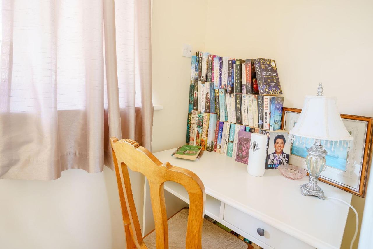 Ash Cottage คลานท์วิท เมเจอร์ ภายนอก รูปภาพ